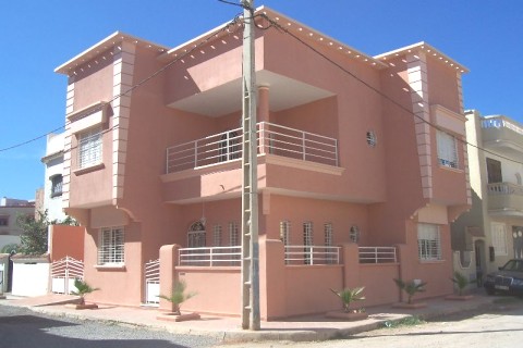 Grande villa récente au bord de la méditerrannée — photo 15