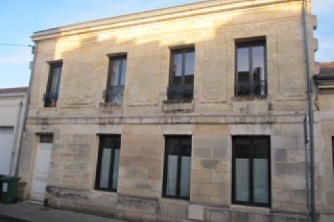Maison de charme au coeur de Bordeaux, aux portes des plus grands vignobles (St Emilion, Médoc, Sauternais....) et à proximité d'Arcachon et du Cap Ferret — photo 4