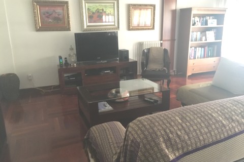 Piso amplio y comodo muy centrico — photo 9