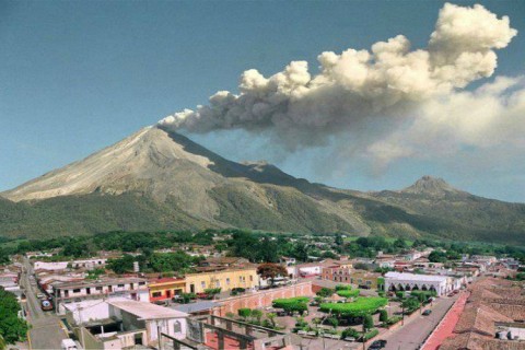 Conoce una ciudad con un volcán activo a 45 minutos de la playa y en un entorno de vegetación exuberante. — photo 13