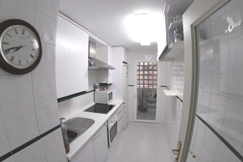 APARTAMENTO CON JARDIN PRIVADO EN URBANIZACIÓN DE PUERTO BANUS - MARBELLA — photo 13