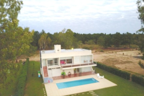Casa sobre Rio Parana, zona agreste. — photo 18
