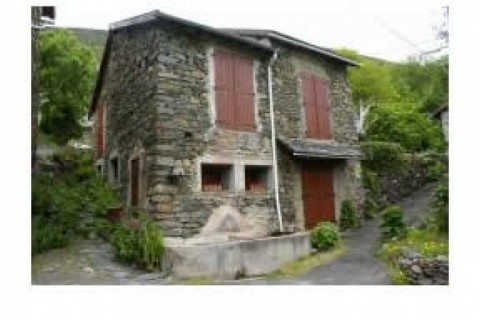 EN: The house is located in Tignac,... — photo 13