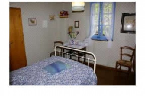 EN: The house is located in Tignac,... — photo 4