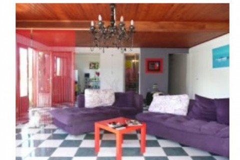 Jolie maison créole en bois, avec ... — photo 2