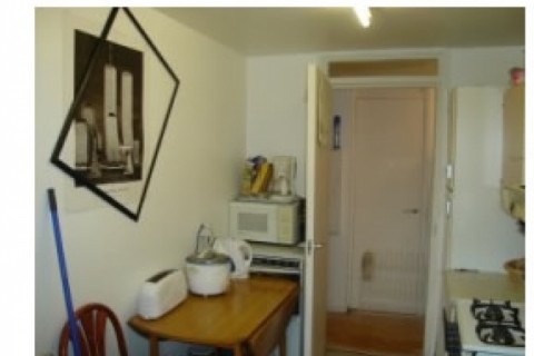 Fully furnished with up to date tec... — photo 3