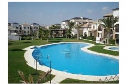 Apartamento planta baja con jardin ... — photo 6