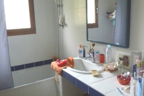 La maison se situe sur un terrain de 2000m2 — photo 14