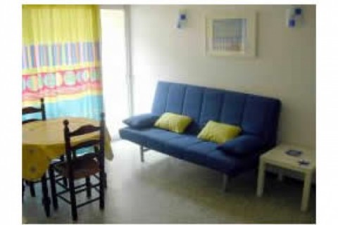 Apartamento situado a 350 m de la p... — photo 2