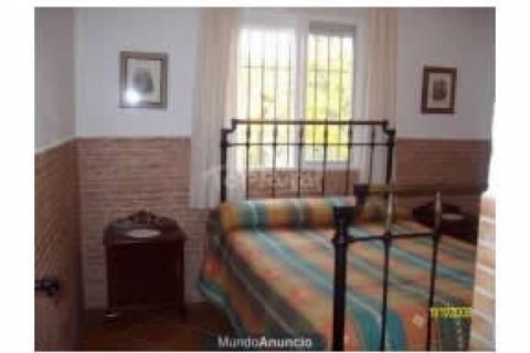 La casa tiene cuatro dormitorios , ... — photo 14