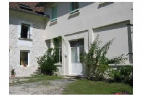 Ancien hôtel au bord du lac d'Aiguebelette entre Lyon, Chambery, Turin et Genève. — photo 12