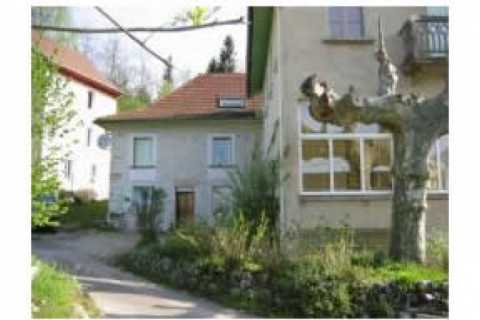 Ancien hôtel au bord du lac d'Aiguebelette entre Lyon, Chambery, Turin et Genève. — photo 3