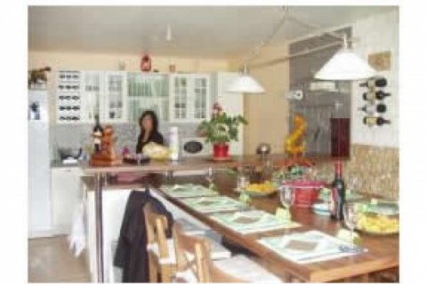 Petite maison à étage avec, au re... — photo 2