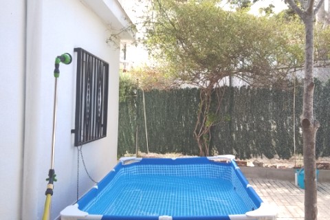 Sunny detached house with tubular swimming pool, garden and BBQ, near beach — photo 25