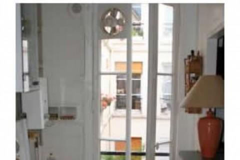 Little apartement in the heart of Paris — photo 6