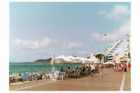 APARTAMENTO INTERIOR EN PLAYA LAS CANTERAS — photo 3
