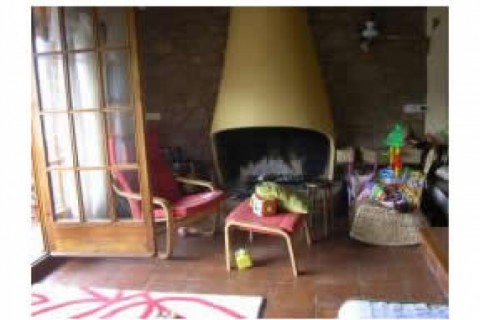 Casa de piedra en pueblo de Barcelona — photo 2