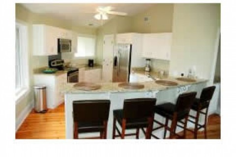 Ideally situated one row from the b... — photo 2