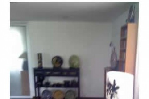 Appartement très clair avec de grandes baies vitrees et fleuries — photo 4