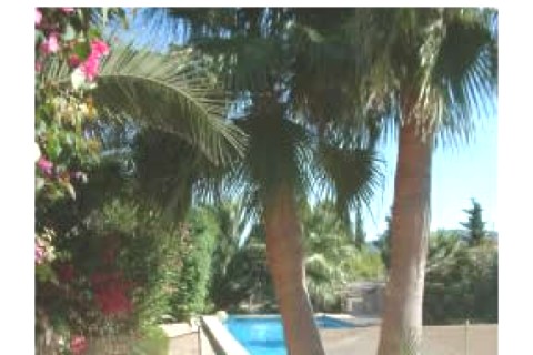 A traditional Spanish town house de... — photo 2