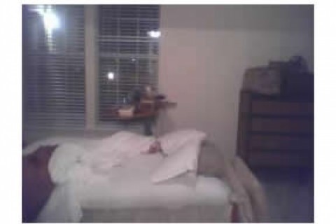Home affers 102" screen with projec... — photo 2