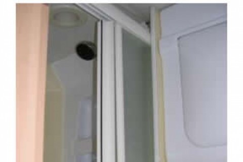 Camping-Car de type capucine de 2005 — photo 11