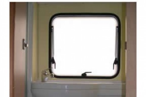 Camping-Car de type capucine de 2005 — photo 10