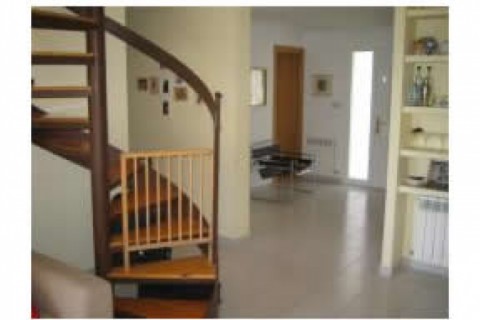 We have a detached house in a beaut... — photo 4