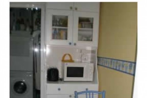 Bonito piso con 2 habitaciones: 1 d... — photo 12