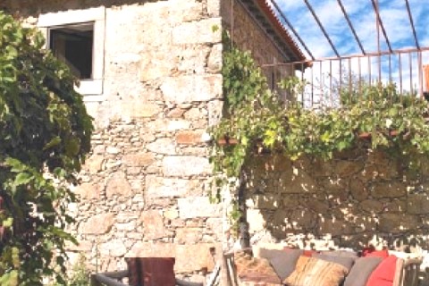 Beautiful and spacious country house on the hillside — photo 2