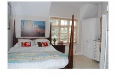 Come and live right next door to a castle! — photo 8