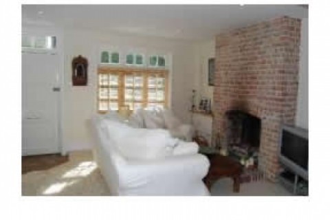 Come and live right next door to a castle! — photo 3