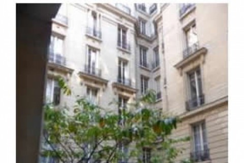 Parisian appartment — photo 12