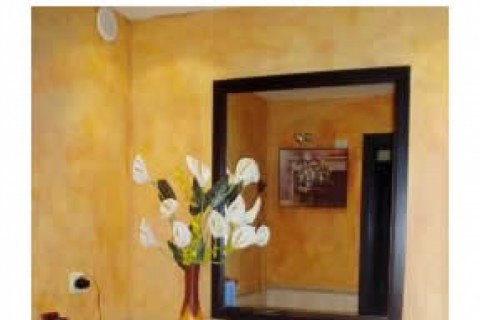 Es una casa con 2 habitaciones, 2 b... — photo 8