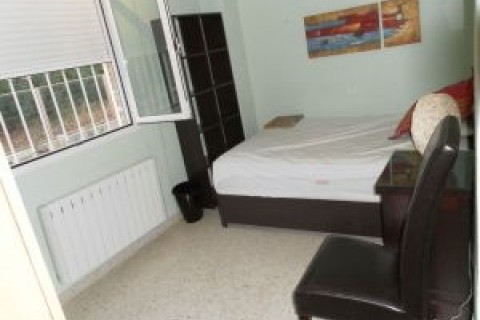Mi casa está en Mérida y busco piso en Barcelona — photo 5
