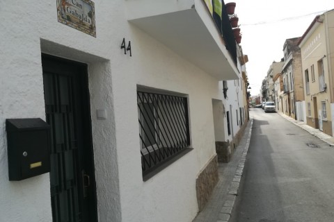 Casa en un pueblo, playa cercano y proximo a Barcelona — photo 3
