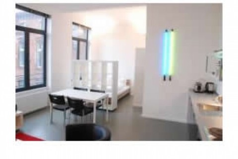 We have a beautiful, clean, white, ... — photo 3