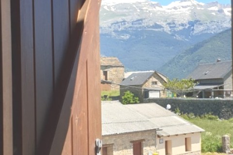 Jaca, Pirineo Aragones, Naturaleza, Románico, Gastronomia — photo 16