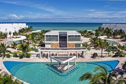Sea front beautiful complex, with villas and apartments, in front of the beautiful beach, people are very kind and helpful. — photo 26