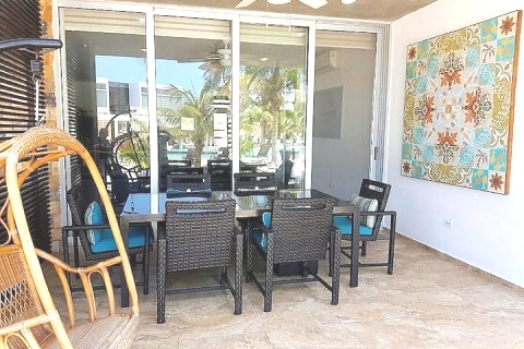 Sea front beautiful complex, with villas and apartments, in front of the beautiful beach, people are very kind and helpful. — photo 34