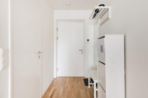 Belvedere Palace walking distance Apartment with balcony, gym, sauna and play room — photo 4