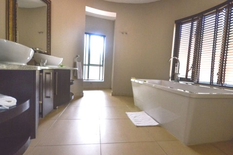 Safe &amp; Secluded Safari Haven — photo 19