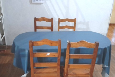 Chambre privée avec salle de bain et un repas — photo 3