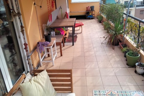 Cozy appartment in the center of Athens with huge terrace — photo 17