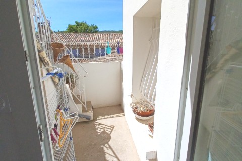 Maison de village au coeur d'un village provençal — photo 3