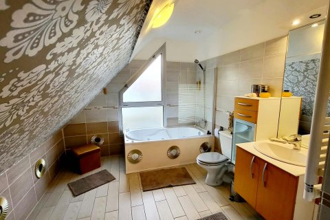 Grande Maison dans petit village d'Aveyron — foto 12