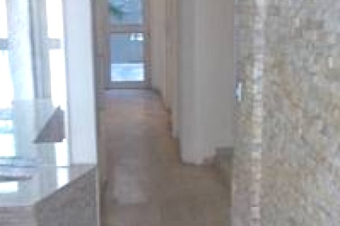 Studio situated in central Cannes — photo 4