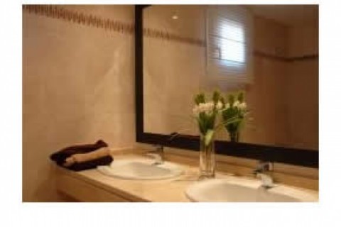 Villa adosada de 5 dormitorios en c... — photo 3