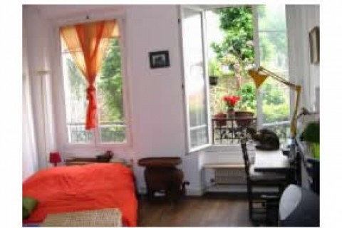 C'est un appartement situé à Paris — photo 3