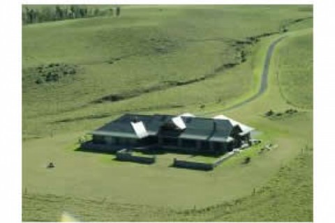 Home is located on 40+ acres in a g... — photo 7